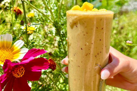 Peri Chai Summer Smoothie with Mango and Peach
